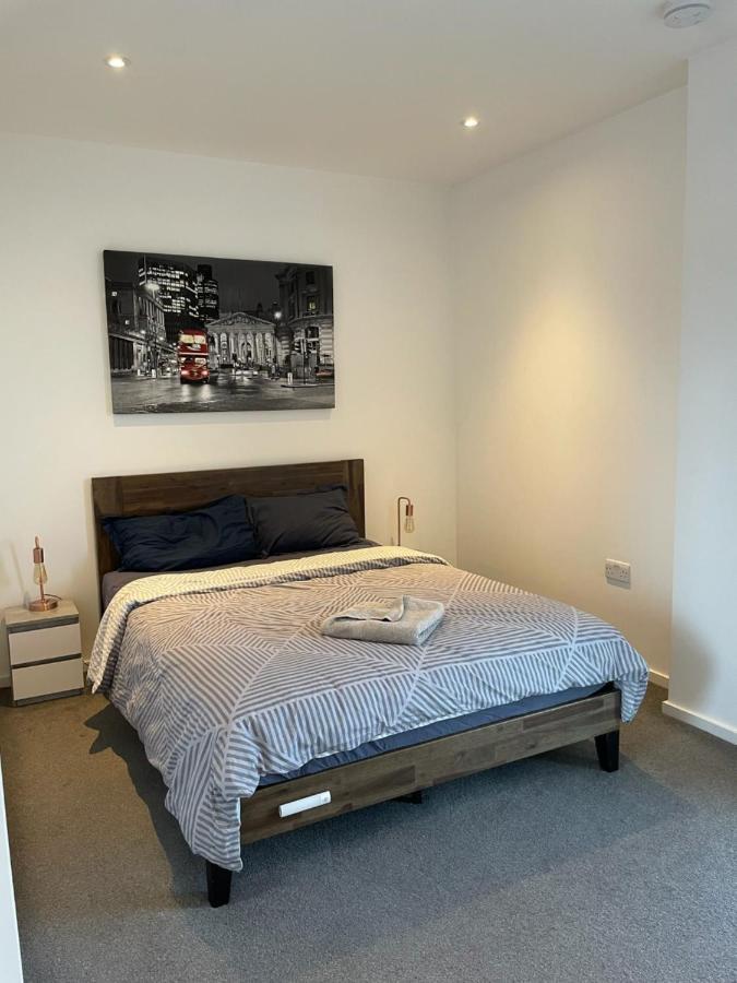 Luxury En-Suite Room Olympic Village In Shared Apartment London Eksteriør bilde