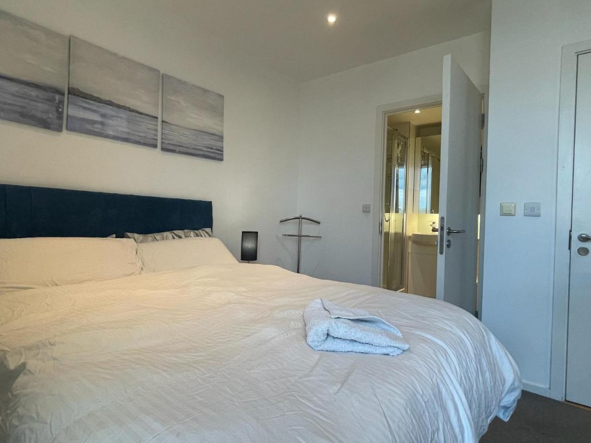 Luxury En-Suite Room Olympic Village In Shared Apartment London Eksteriør bilde